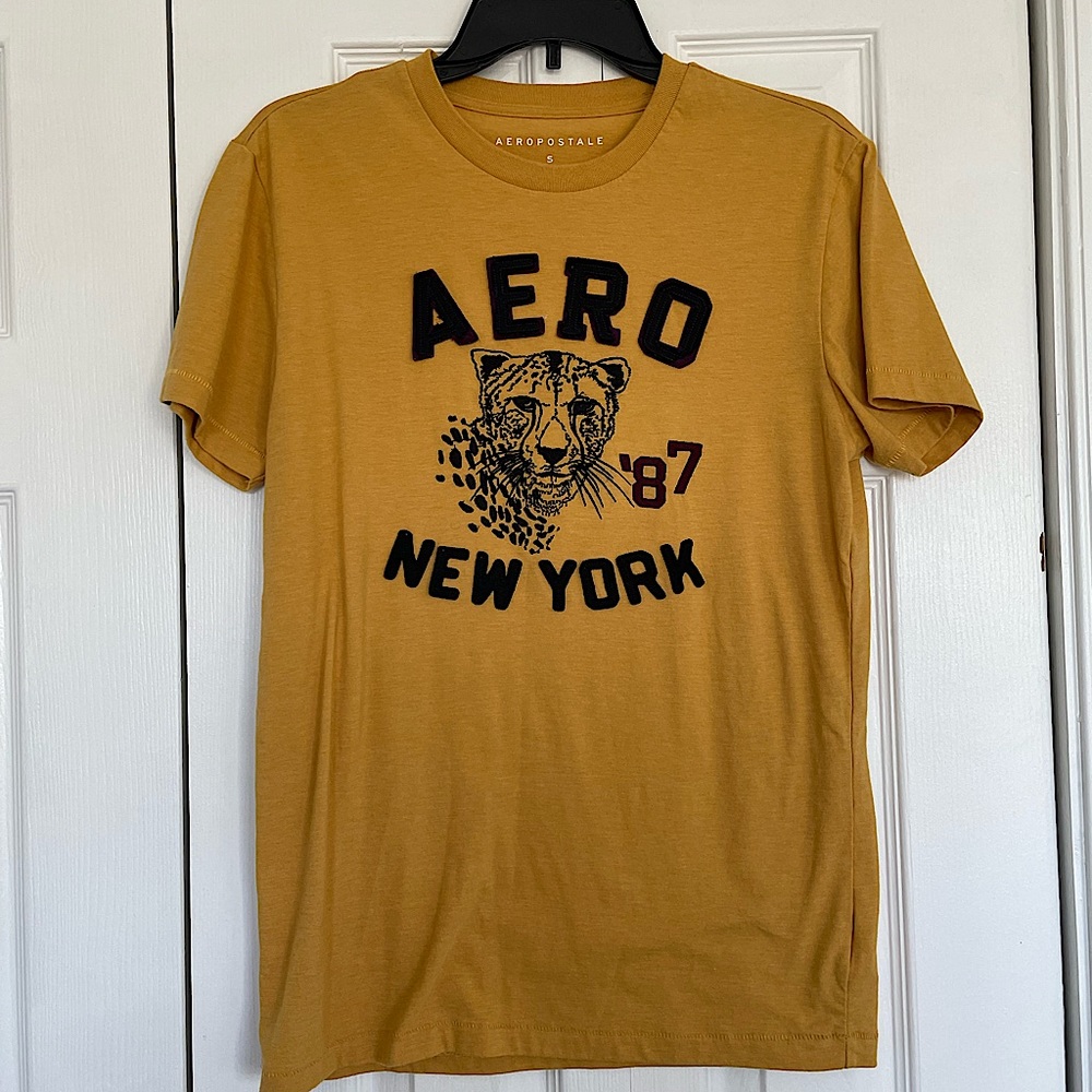 NWOT Aeropostale Embroidered Cheetah T Shirt